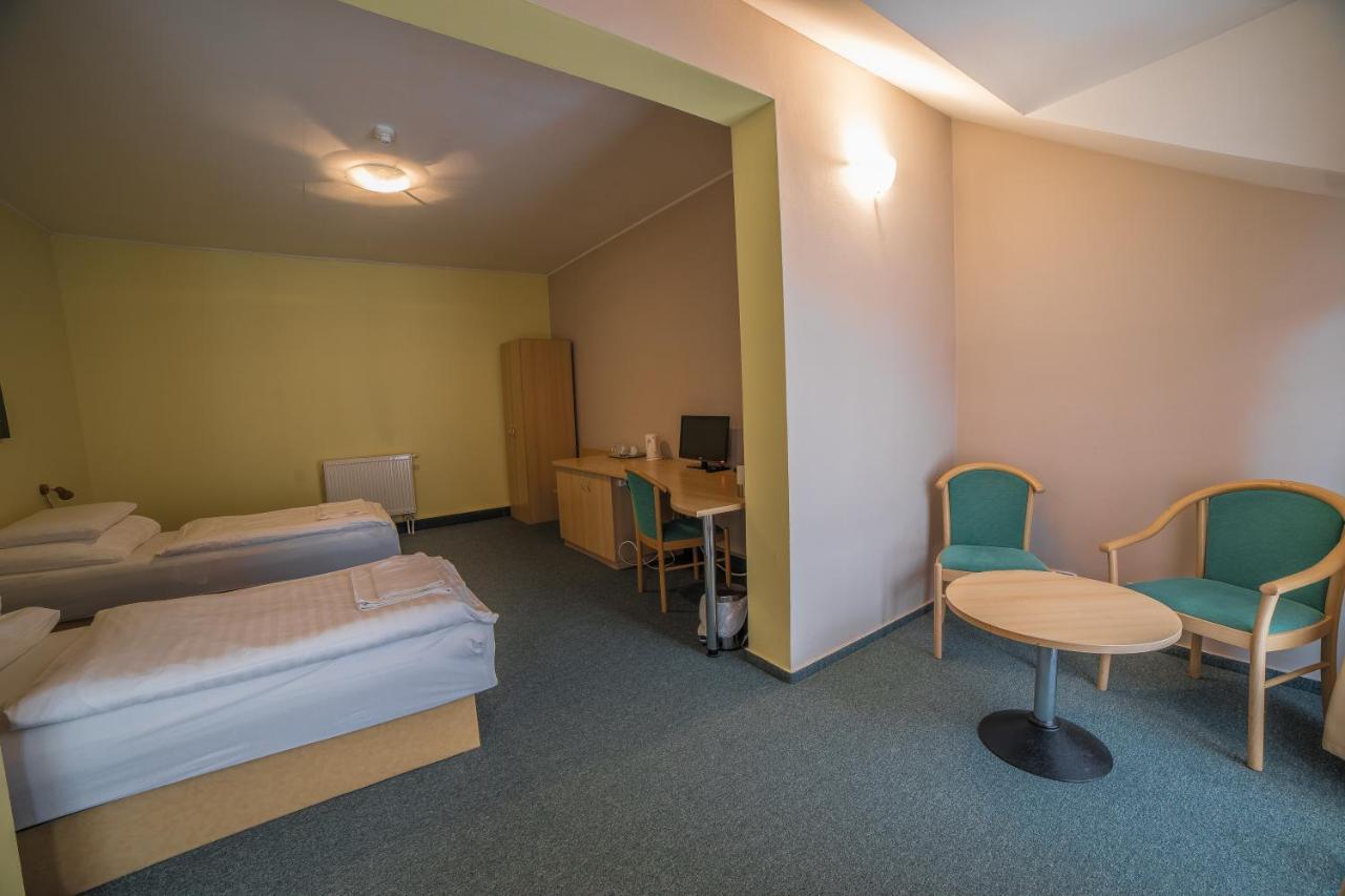 TeleDom Hotel Košice Eksteriør bilde