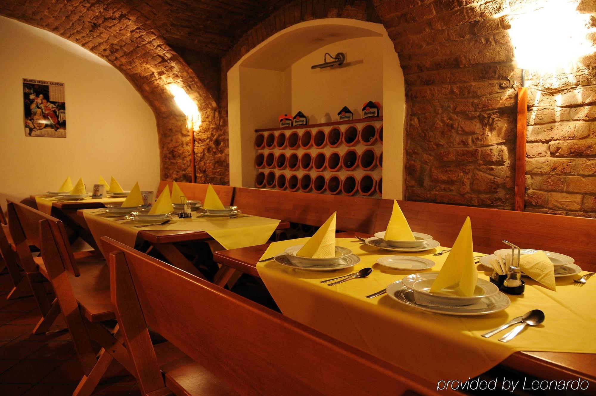 TeleDom Hotel Košice Restaurant bilde