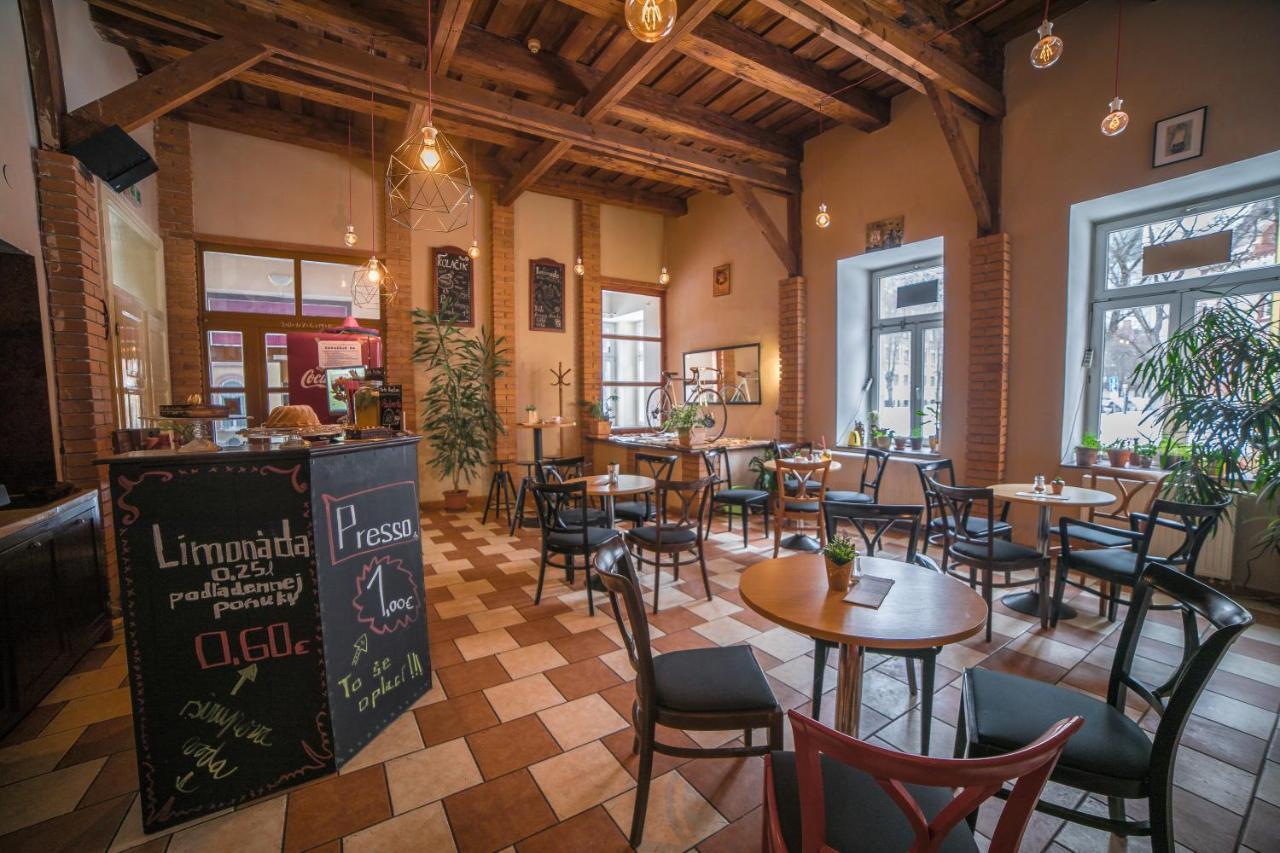 TeleDom Hotel Košice Eksteriør bilde